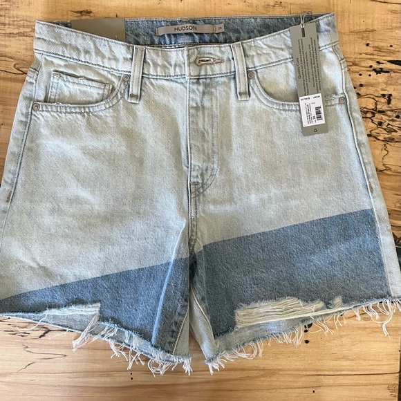 Hudson Devon High-Rise Boyfriend Short Size 25 - Picture 8 of 12